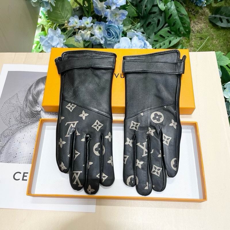 LV gloves  110527